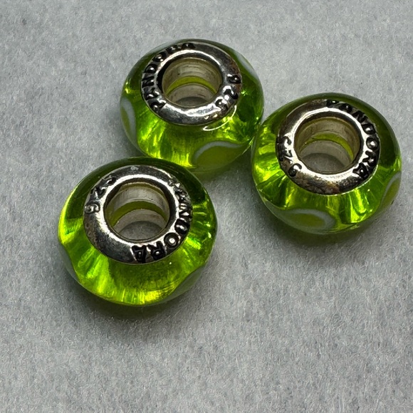 5/$20 single Glass Charm Bead - Picture 4 of 4